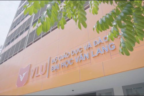 Improving learners' pronunciation through phonetic training: An experiment on second year non-majored English students at Van Lang University, Ho Chi Minh City