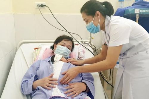 Cứu sống trẻ sinh non tăng áp phổi nặng nhiễm trùng sơ sinh