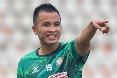 Tân binh CLB TP.HCM tỏa sáng trước đội hạng Nhì