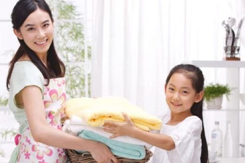 Đừng biến trẻ thành những kẻ vô dụng