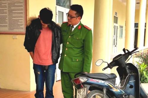 Truy bắt kẻ chém người cướp tài sản trong đêm ở Hà Nội rồi trốn vào Thanh Hóa