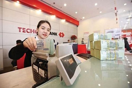Ngân hàng hút khách cuối năm bằng ưu đãi và trải nghiệm