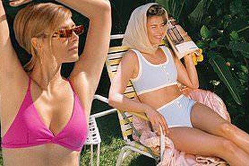 'Búp bê Nga' Maria Sharapova khoe sắc vóc tươi trẻ đầy cuốn hút với bikini