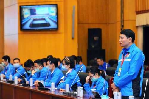 Phá bỏ rào cản tâm lý 'tuổi nhỏ làm việc nhỏ' và giao việc khó việc mới cho người trẻ