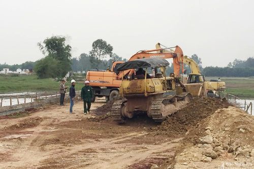 30 cử tri gửi ý kiến đến kỳ họp thứ 17, HĐND tỉnh qua đường dây nóng