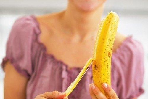 Lợi ích bất ngờ của việc ăn 1 quả chuối trước khi đi ngủ