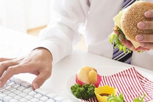 Vừa ăn no xong tuyệt đối không làm những điều này