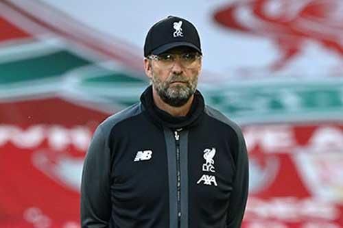 Klopp từng ủng hộ VAR, nhưng giờ là bức xúc và khó chịu