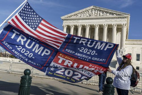 Tòa án Tối cao Mỹ bác đơn kiện của Texas, TT Trump dường như không còn cơ hội
