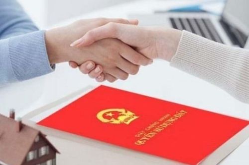 Sổ đỏ đứng tên tối đa bao nhiêu người theo quy định mới nhất?