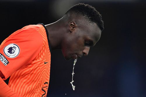 Thủ môn mắc sai lầm khiến Chelsea thua Everton