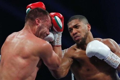 Joshua bảo vệ 4 đai hạng nặng khi thắng knock-out Pulev