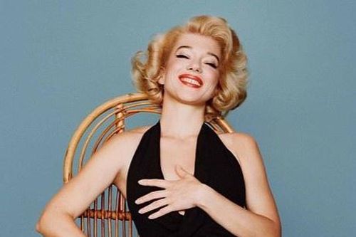 Marilyn Monroe phiên bản của 'Bond girl' Leá Seydoux