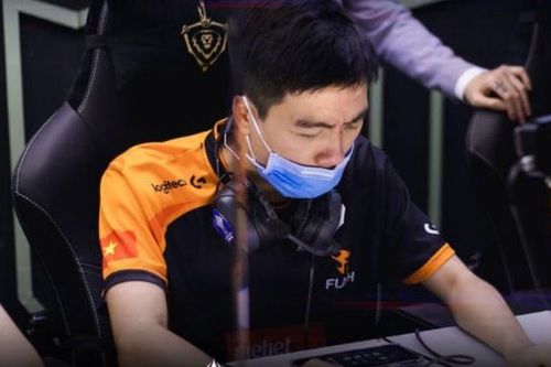 Team Flash vẫn trở thành cựu vương ở AIC dù dẫn trước 3-0