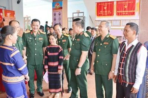Bài 3: 'Đại phẫu' phong cách cán bộ để ý Đảng hợp lòng dân