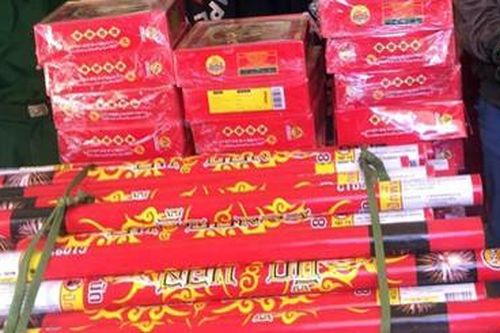 Phá vụ vận chuyển hơn 1 tấn pháo tại khu vực biên giới