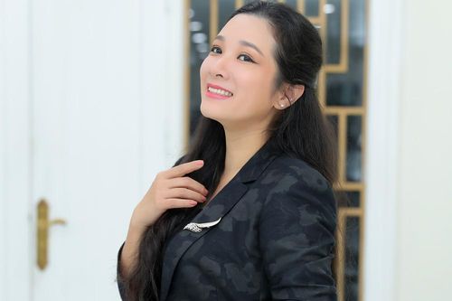 Thanh Thanh Hiền: Chưa thể đứng cùng sân khấu với Chế Phong trong 'Tết Vạn lộc'