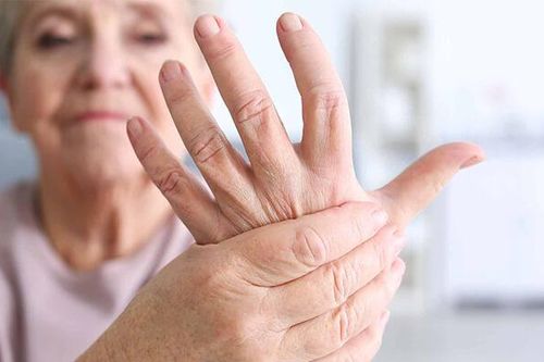 Vì sao ngày càng nhiều người nghèo mắc bệnh gout?