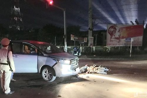 2 vụ tai nạn giao thông trong đêm khiến 2 người nguy kịch