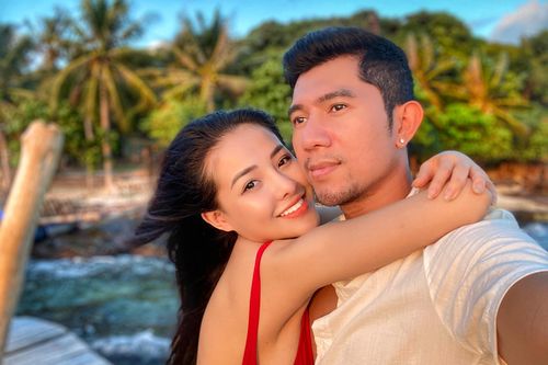 'Hot girl thị phi' Ngân 98: 'Làm DJ, tôi tha hồ mặc sexy'