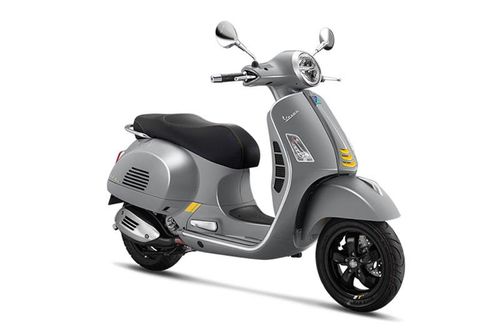'Soi' Vespa GTS 300 HPE Super Tech 2021 giá gần 190 triệu đồng