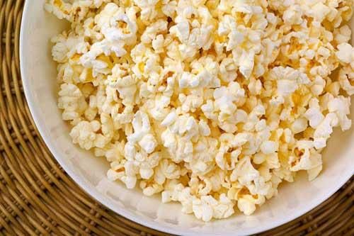 Cách làm bắp rang bơ thơm lừng cực đơn giản tại nhà