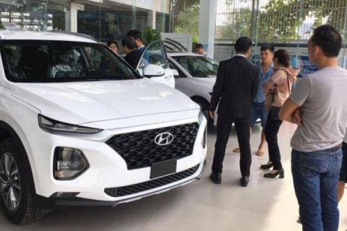 Đã ký hợp đồng nhưng nhận xe sau ngày 31/12 có được giảm phí trước bạ?