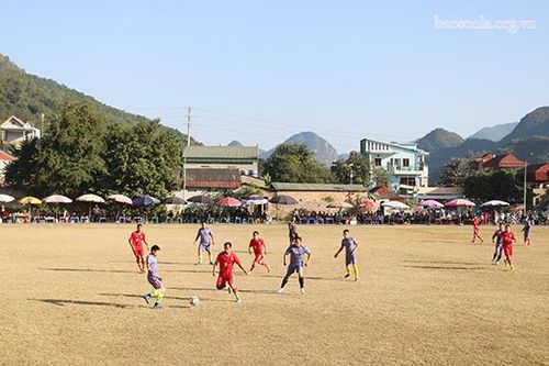 Giải bóng đá nam thanh niên huyện Thuận Châu năm 2020
