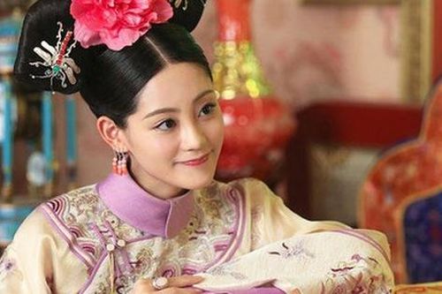 Phi tần đột ngột 'bốc hơi' khỏi sử sách nhà Thanh: Dung mạo khuynh thành, được Hoàng đế Khang Hi sủng ái nhưng bỗng dưng biến mất sau khi phong Tần