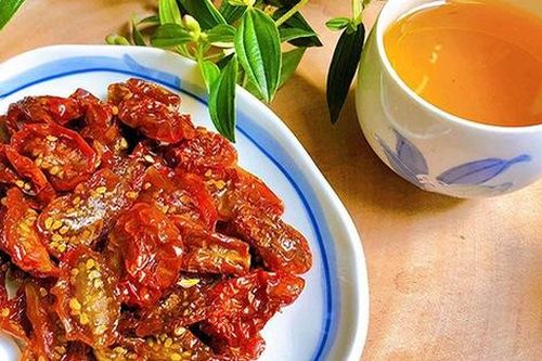 Lạ miệng món mứt cà chua bi dẻo