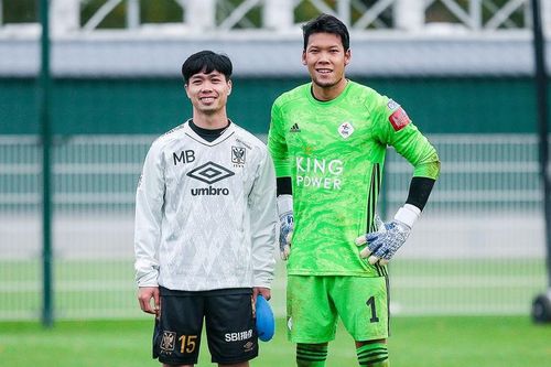 Thủ môn ĐT Thái Lan sang HAGL làm đồng đội Công Phượng?