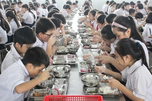 Yêu cầu lưu mẫu thức ăn hằng ngày tại bếp ăn trường học