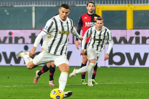 Ronaldo: 'Tôi hướng đến cột mốc 100 bàn cho Juventus'