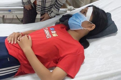 Xử lý nghiêm gã đánh nữ sinh lớp 7