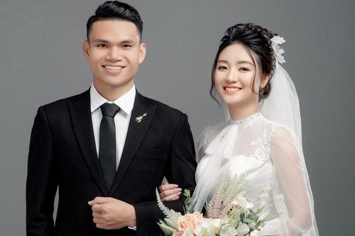 Xuân Mạnh ấn định ngày cưới