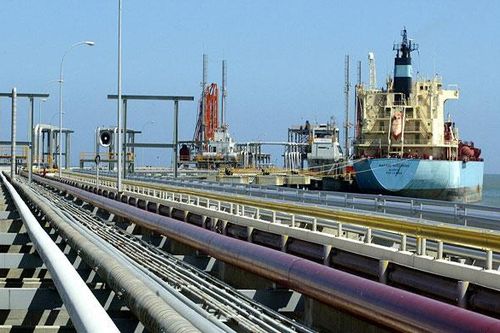 'Lờ' lệnh cấm vận của Mỹ, Iran điều tàu đến Venezuela giúp xuất khẩu dầu