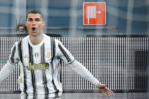 Ronaldo lập 'siêu kỷ lục' trong thế kỷ XXI