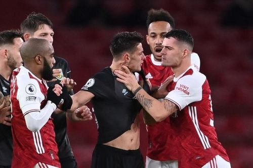 Arsenal rơi vào vực thẳm trong sự bất lực của Arteta