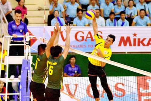 Đội nào là ứng cử viên vô địch?