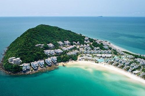 Thành phố đảo đầu tiên