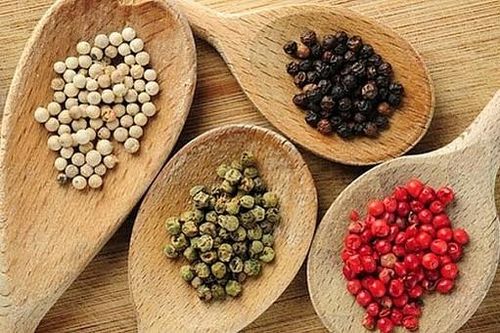 Giá hồ tiêu hôm nay 14/12: Tăng nhẹ trong khoảng 55.000- 58.000 đồng/kg