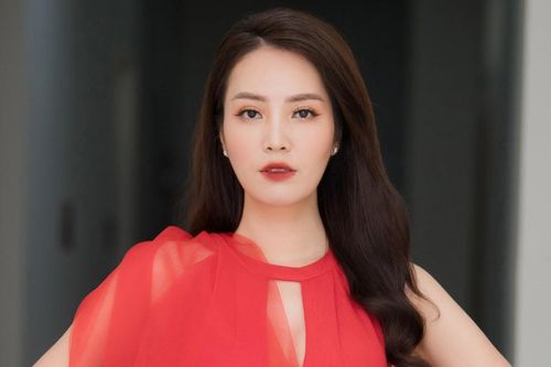 Thụy Vân chia sẻ khó khăn của gia đình trong năm qua và lỡ kế hoạch sinh con thứ 2