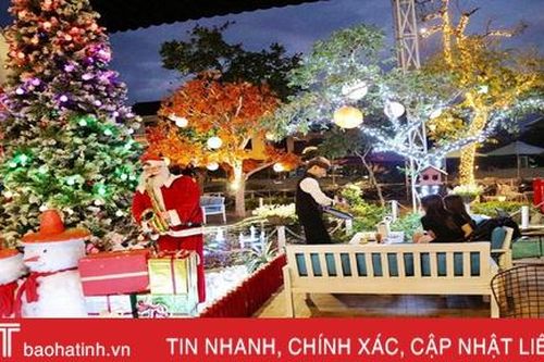 TP Hà Tĩnh ngập tràn sắc màu Giáng sinh