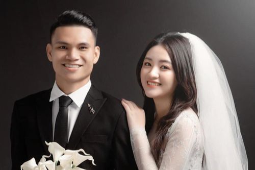 Người hùng Thường Châu lộ ảnh cưới, nhan sắc cô dâu xinh như hot girl