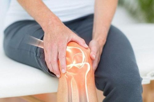 Cảnh giác phòng tránh cứng khớp tái phát khi chuyển mùa