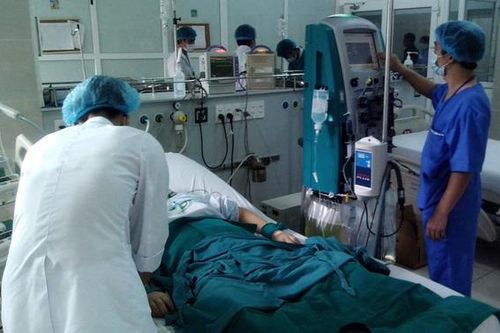 Chỉ 1 lần uống rượu, người đàn ông phải cấp cứu nguy kịch khi tụy bị hoại tử lên đến 80%