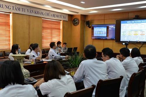 Đẩy mạnh khám chữa bệnh từ xa, không chỉ nâng cao trình độ chuyên môn cho cán bộ y tế tuyến dưới