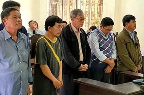Biến đất công thành đất tư, nguyên Chủ tịch phường cùng 5 cộng sự hầu tòa