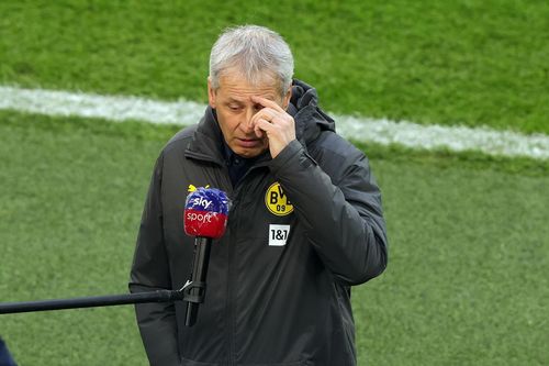 Dortmund sa thải HLV Lucien Favre
