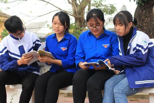 Nữ sinh Nghệ An đạt 'học sinh 3 tốt' toàn quốc